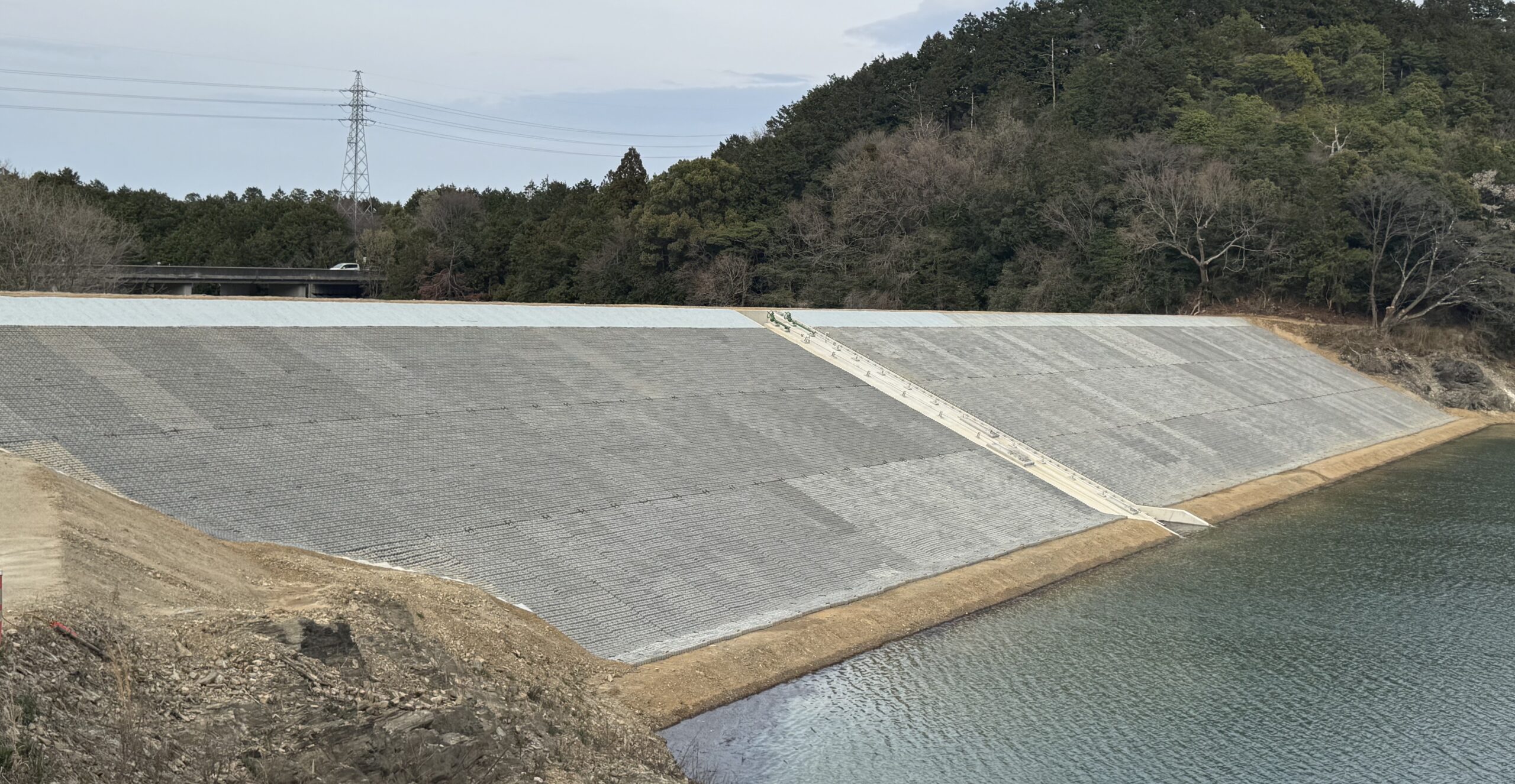 納入：ブロックマット